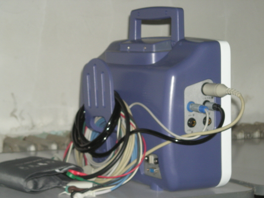 3 Adjustable Level Audio And Visual Alarm, Digital SpO2 Technique Portable Patient Monitor
